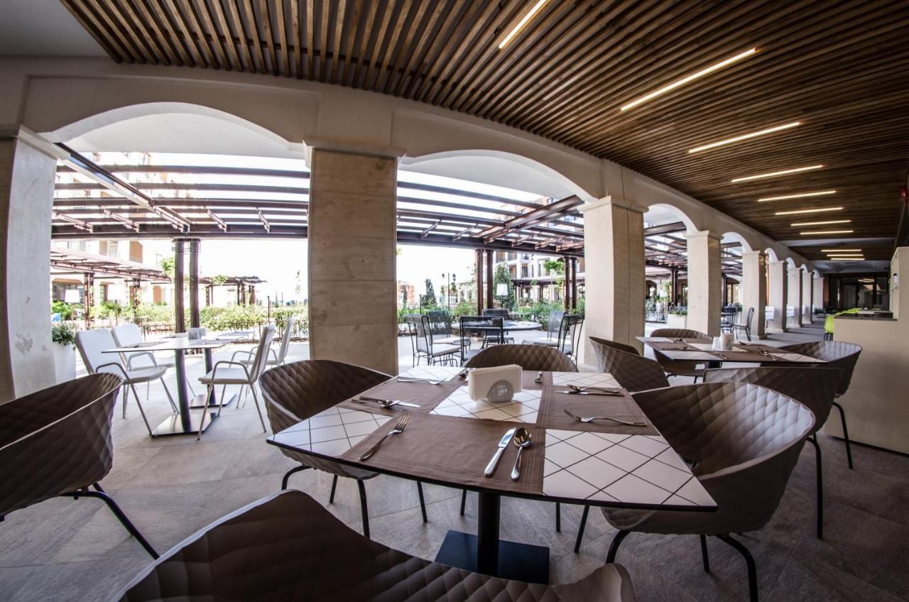 Premier Fort Beach Resort ซันนีบีช ภายนอก รูปภาพ